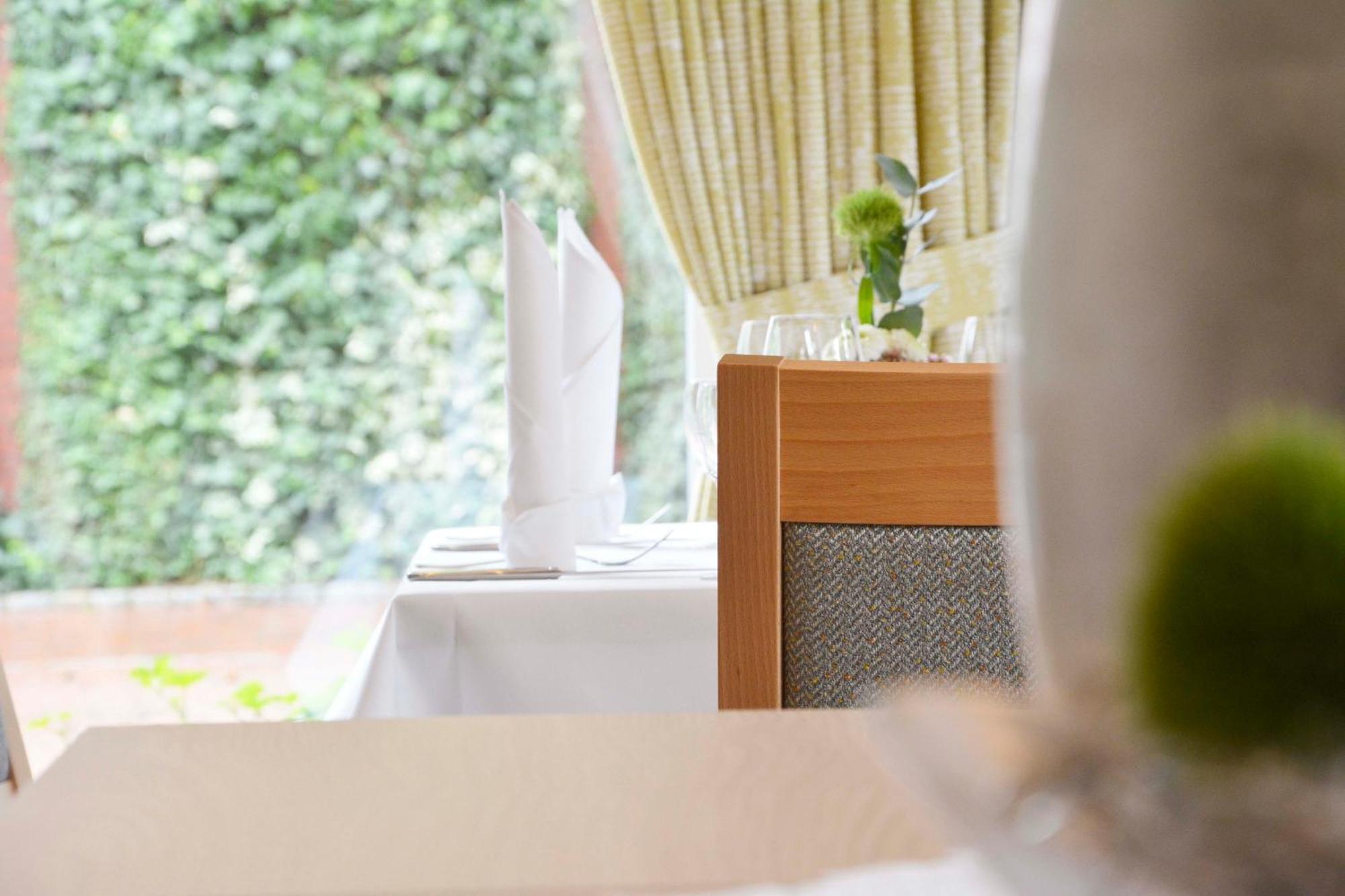 Hotel Restaurant "Zur Post" Holdorf Exteriör bild